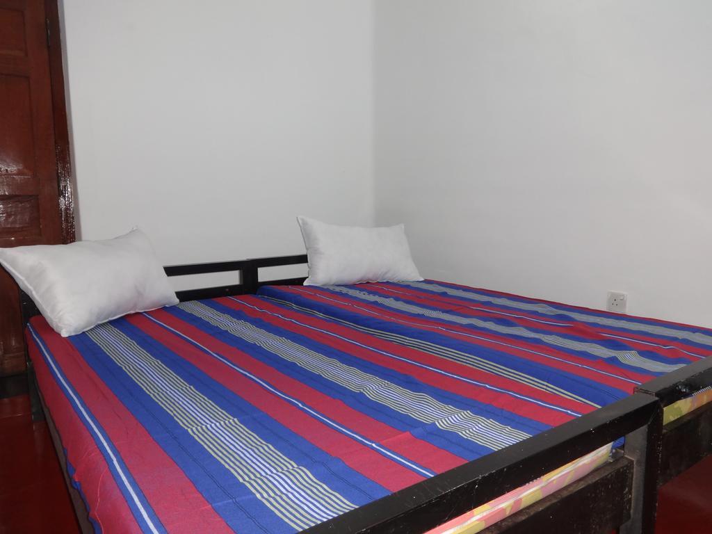 Neem Beach House Trincomalee Eksteriør billede